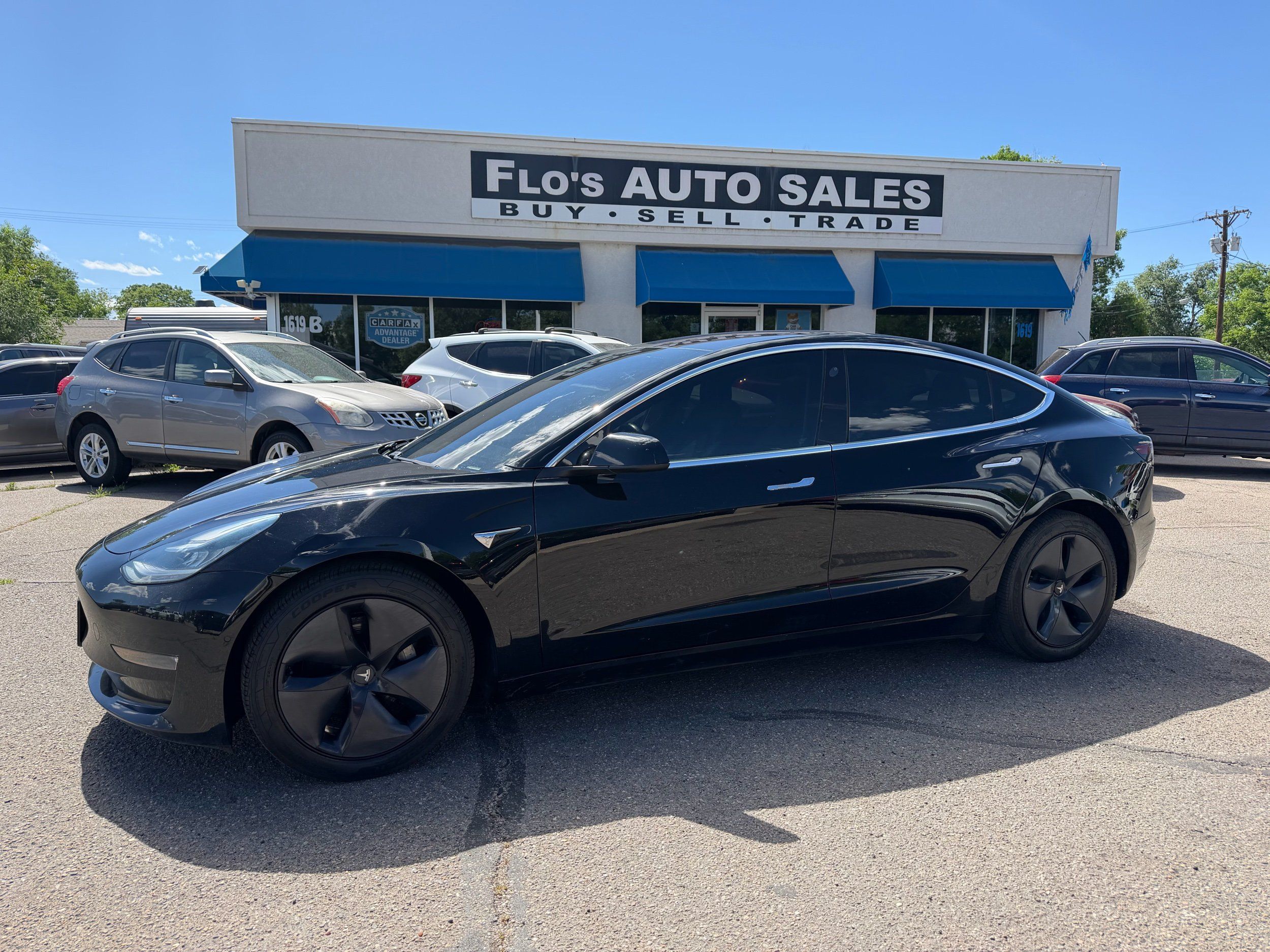 tesla model 3 2019 5YJ3E1EB1KF197179 image tesla model 3 2019 5YJ3E1EB1KF197179 image